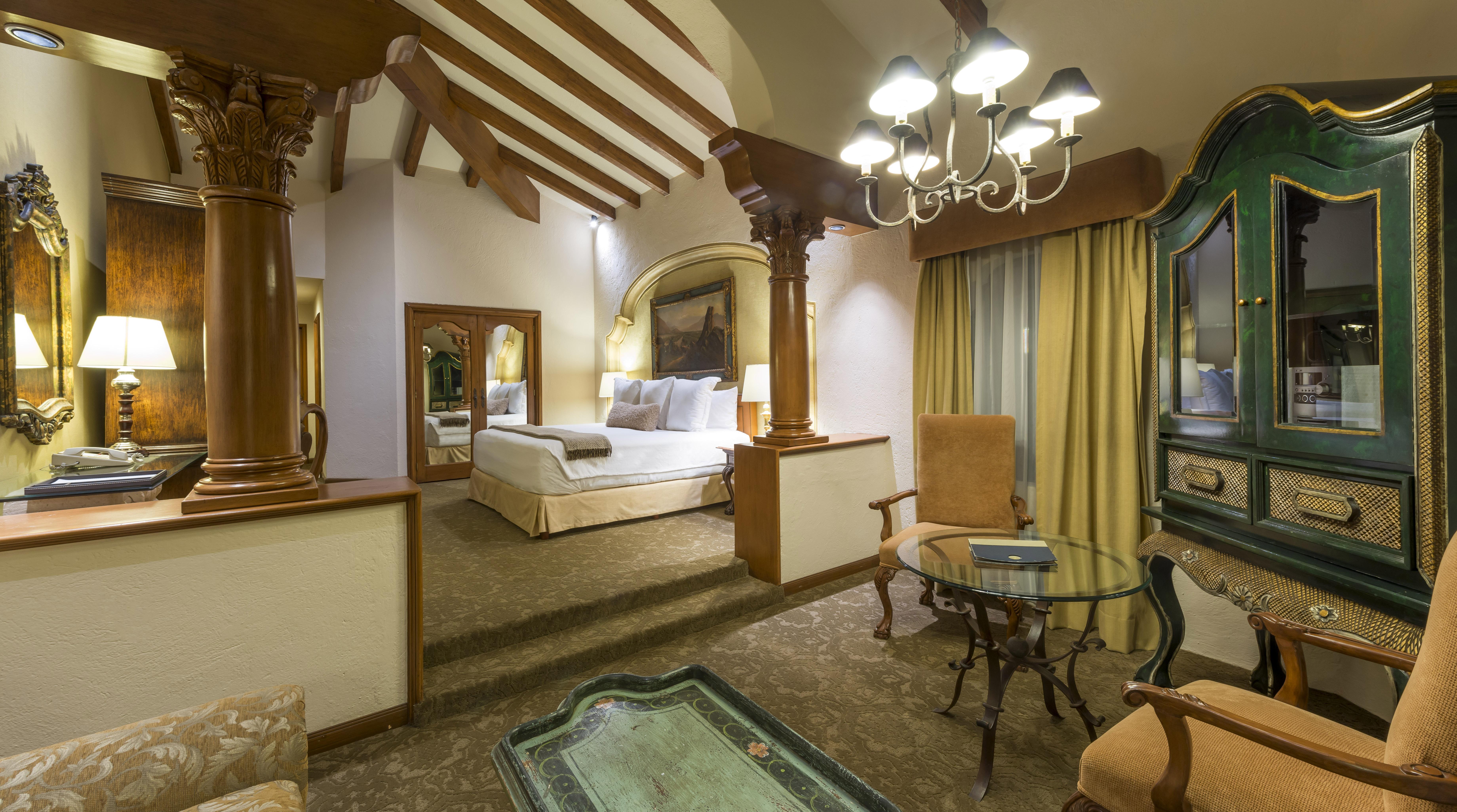 Quinta Real Guadalajara Hotel Екстериор снимка