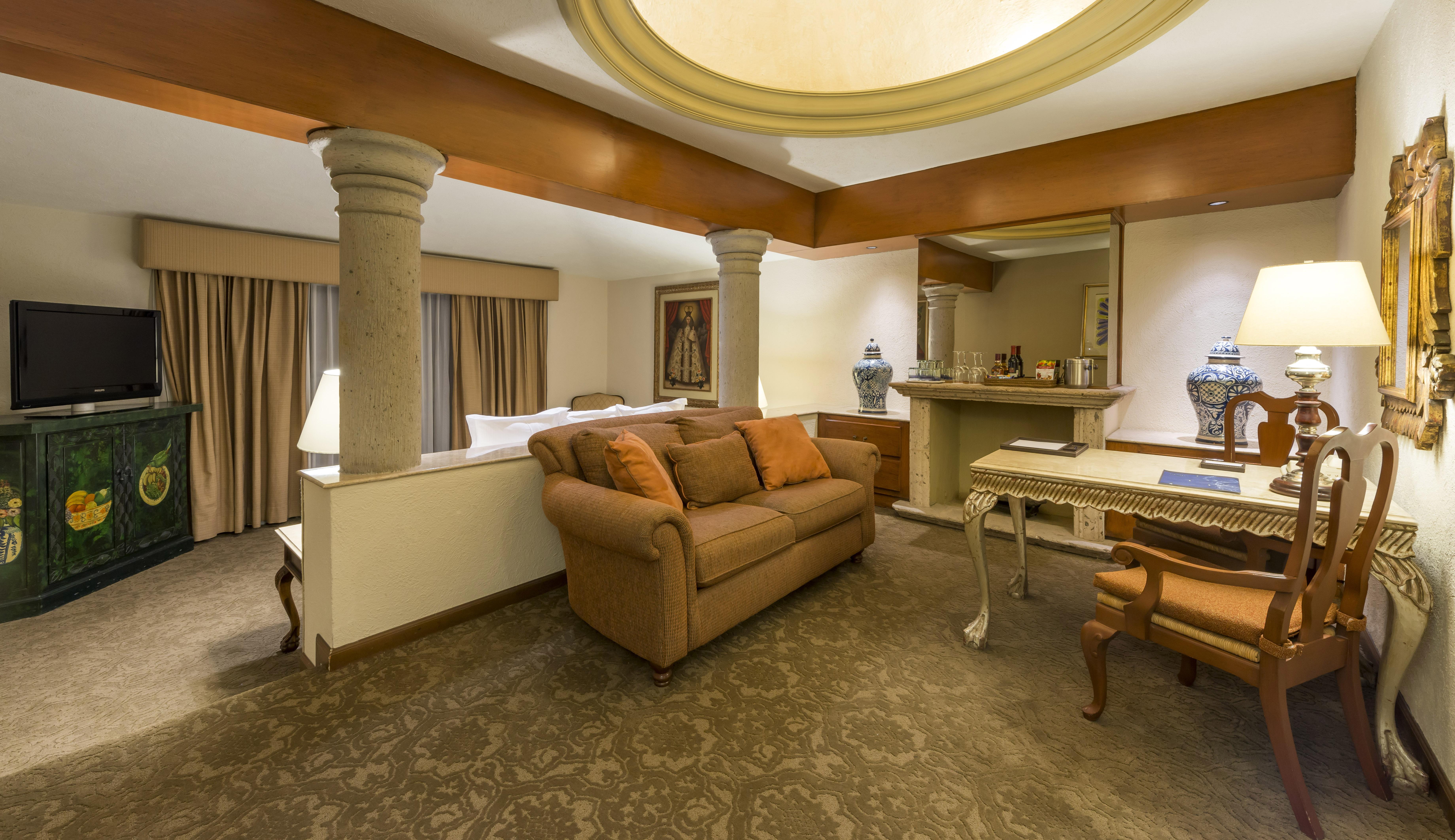 Quinta Real Guadalajara Hotel Екстериор снимка