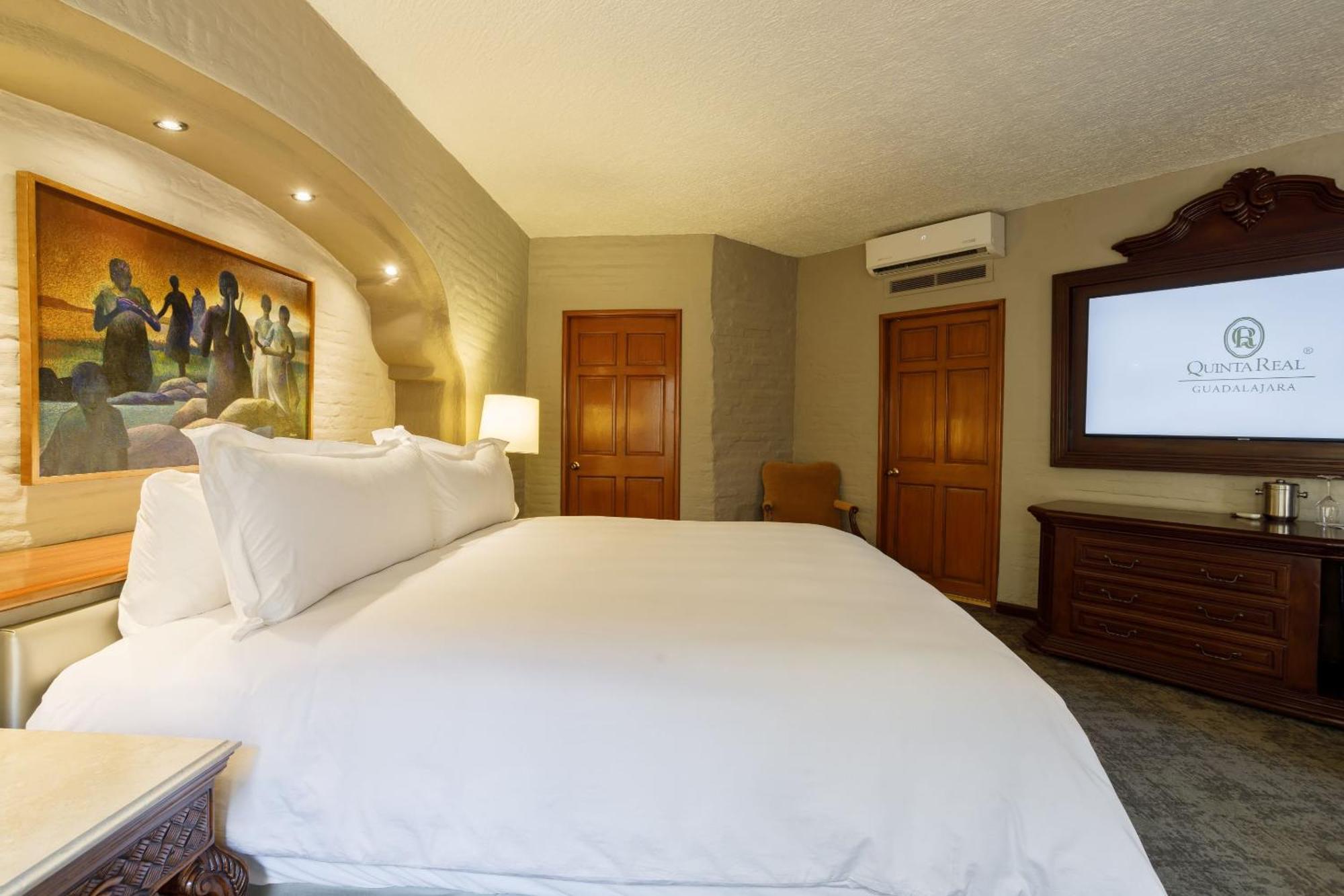 Quinta Real Guadalajara Hotel Екстериор снимка