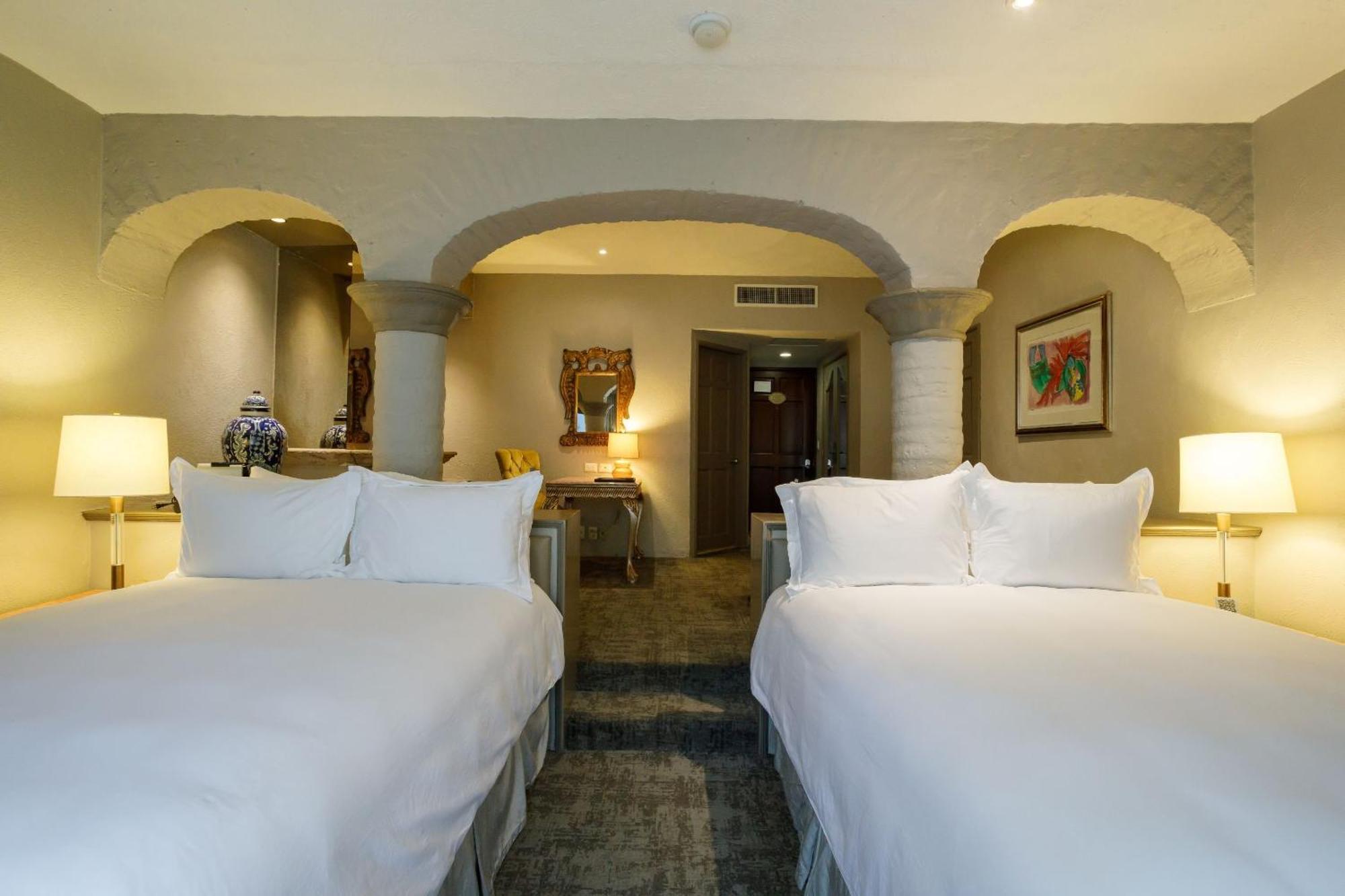 Quinta Real Guadalajara Hotel Екстериор снимка
